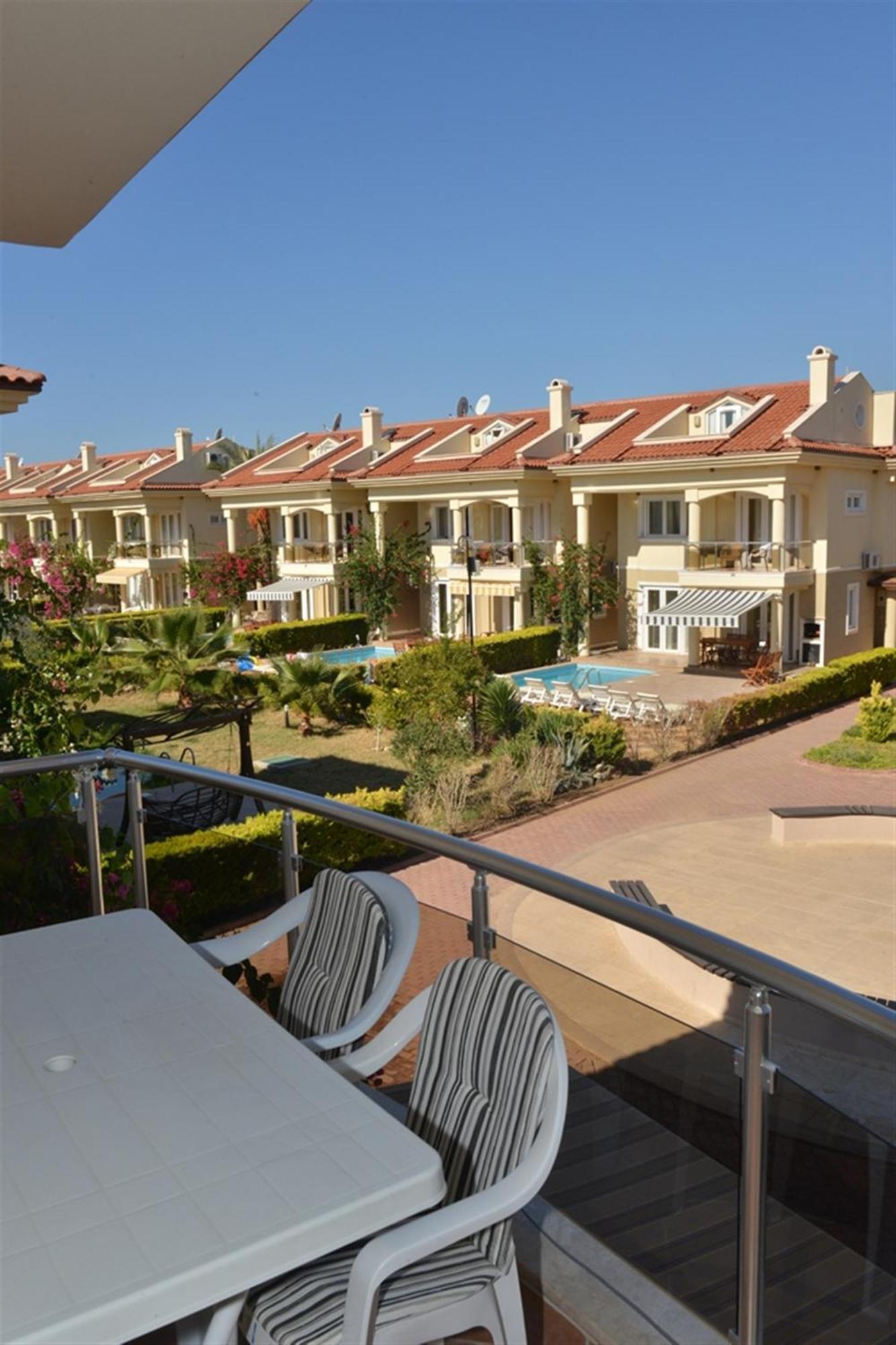 Sunset Club Lebrentals דירה