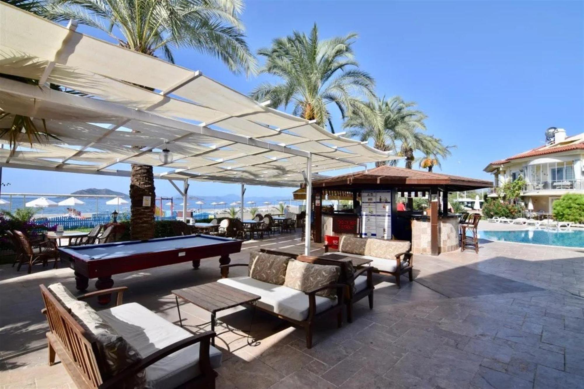 Sunset Club Lebrentals דירה *